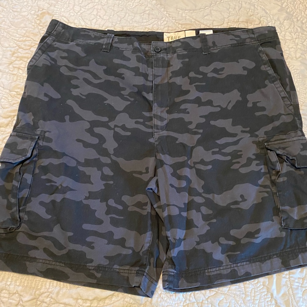 Men’s 50 Cargo Shorts - Picture 5 of 6